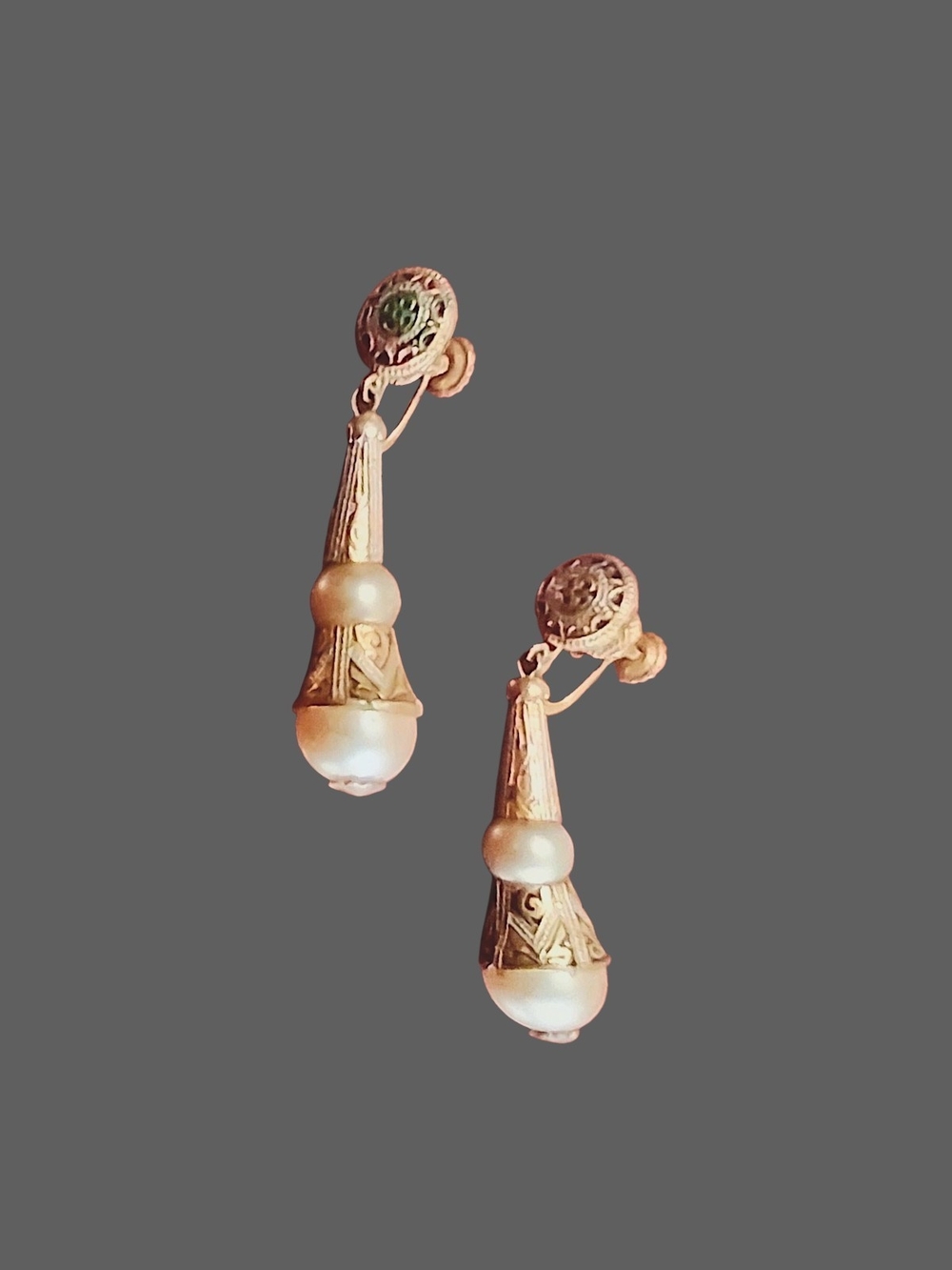 Vintage 12K Gold Filled Filigree Pearl Drop Screw Back Earrings